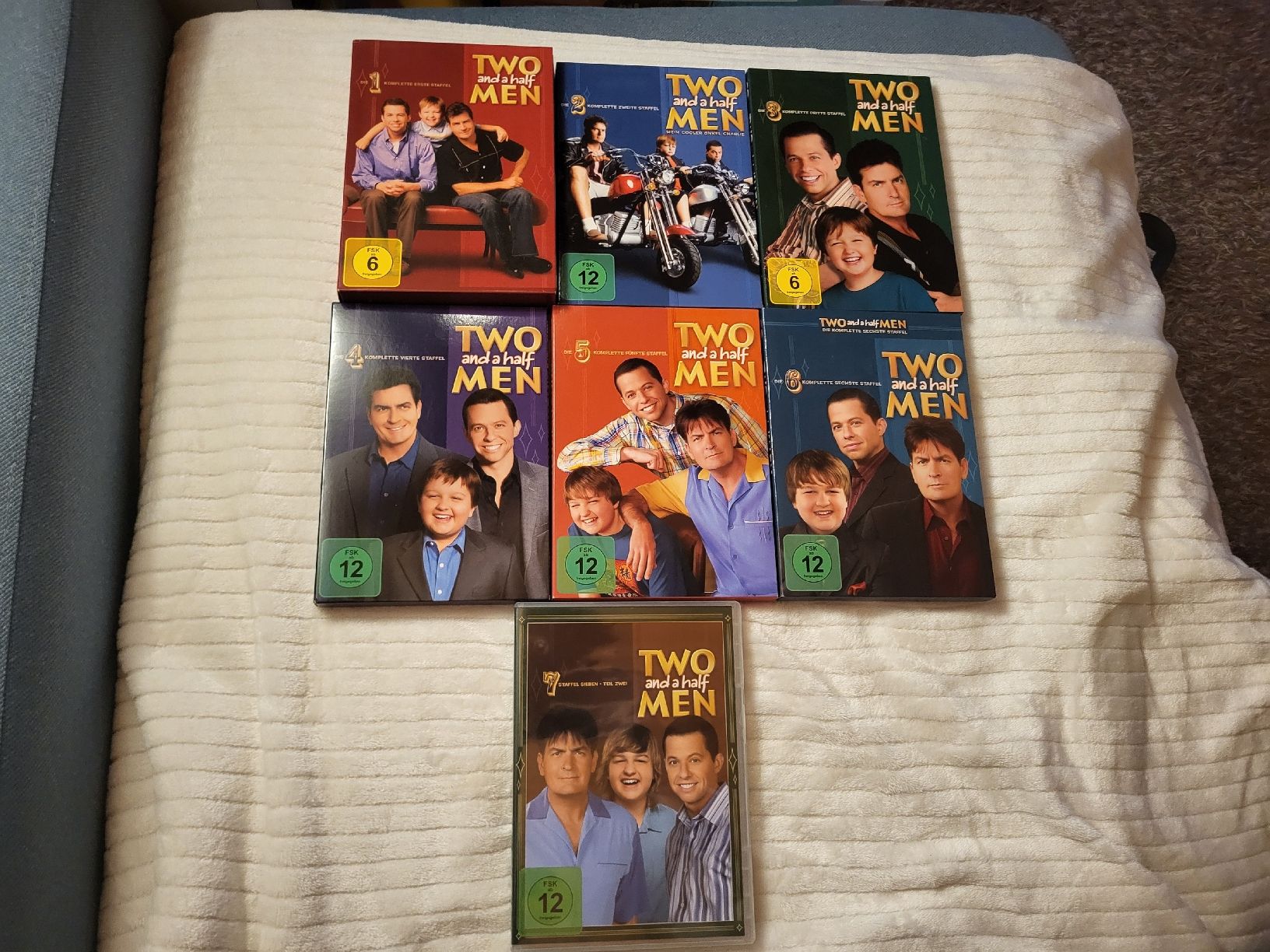 Tutti i DVDs: Two and a Half Men DVD-Sammlung Staffeln 1-7 – Usato da Ettiswil venduto da beekeper13